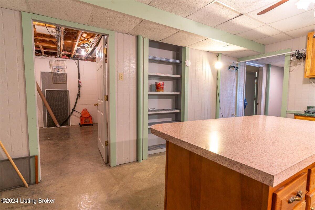 300 Routt Road Louisville, KY 40299 - Photo 38 of 70 40-300-40
