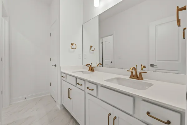 $450,900 | 800 Creek Pointe Drive, Moncks Corner, SC 29461