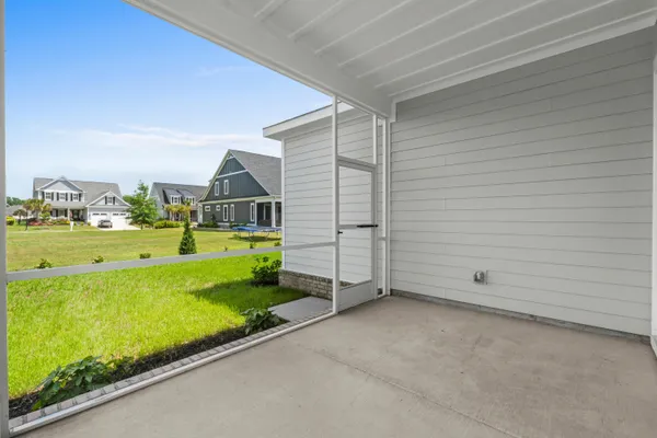 $450,900 | 800 Creek Pointe Drive, Moncks Corner, SC 29461