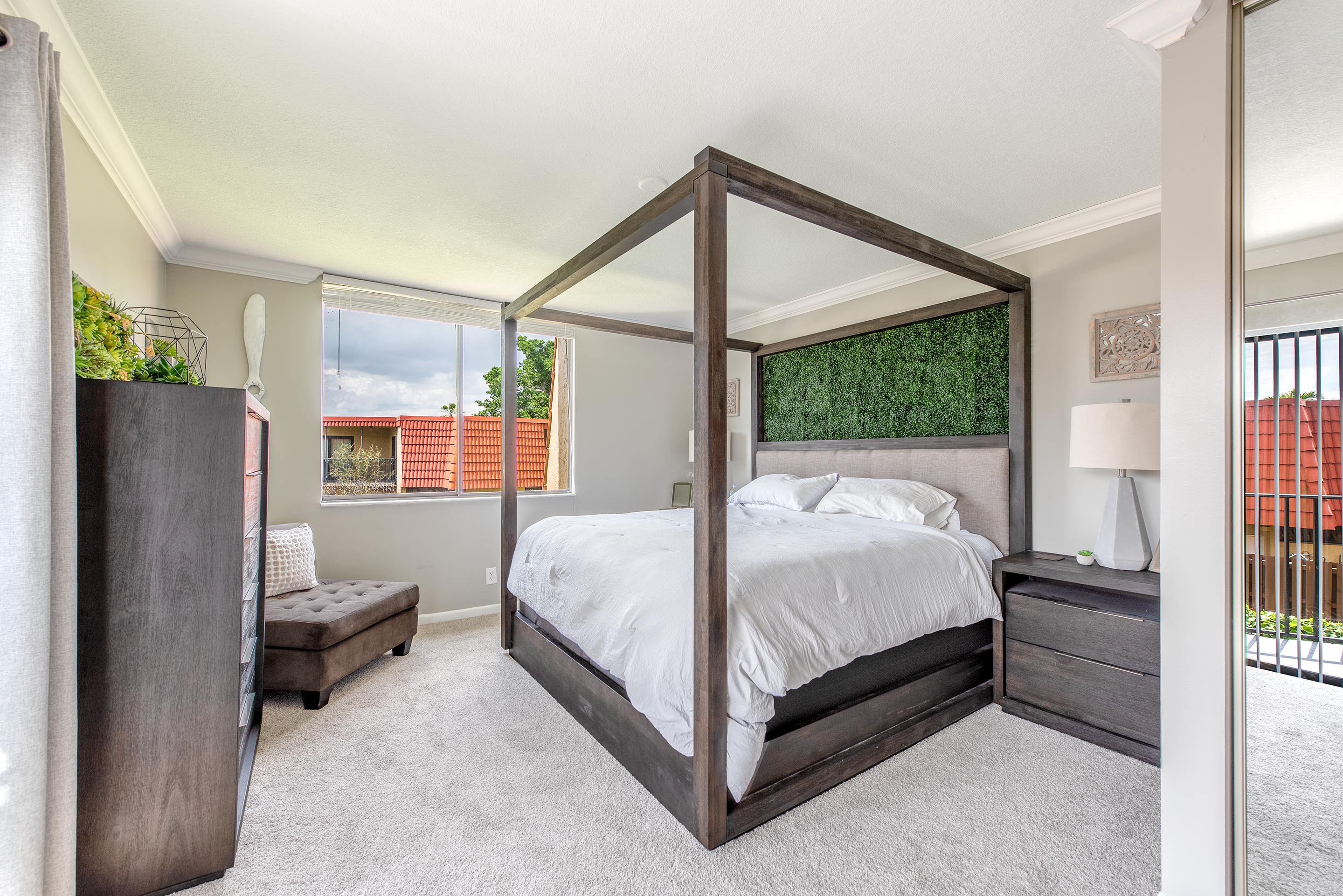 23030 Oxford Place, Unit D Boca Raton, FL 33433 - Photo 14 of 21 Master Bedroom