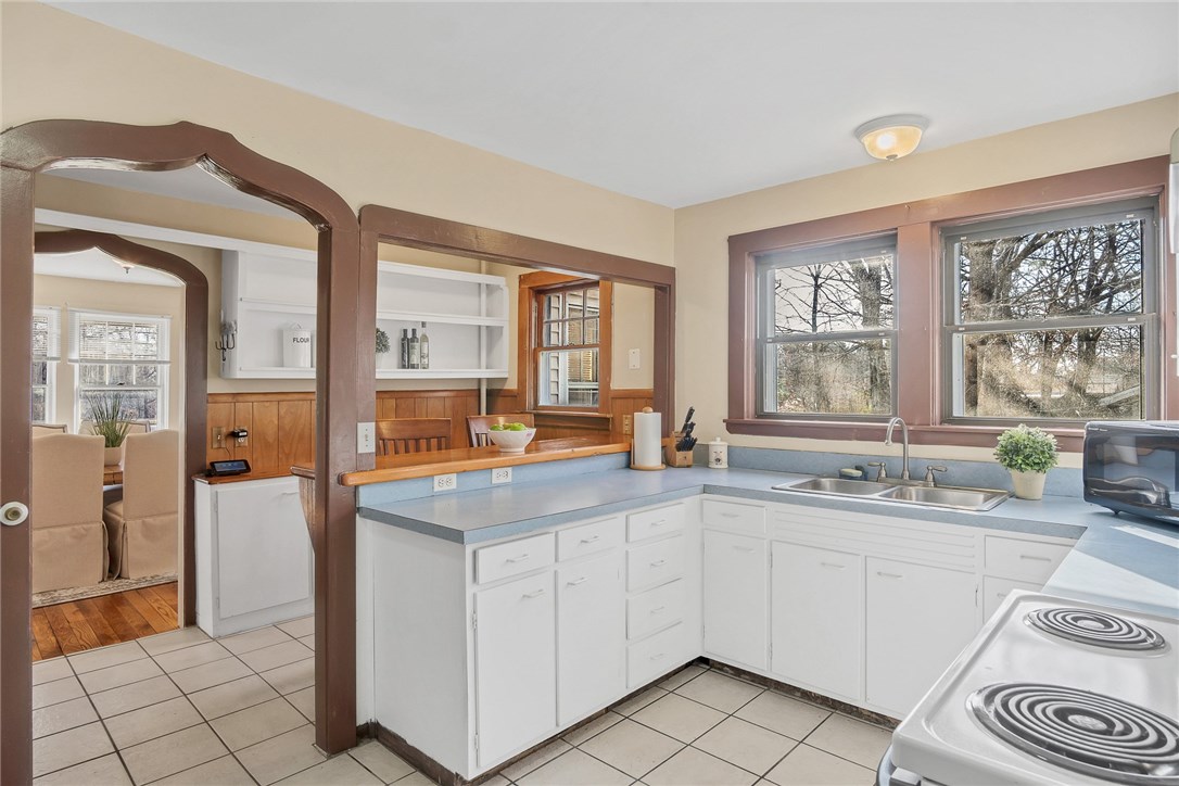 319 Nooseneck Hill Road Exeter, RI 02822 - Photo 16 of 40