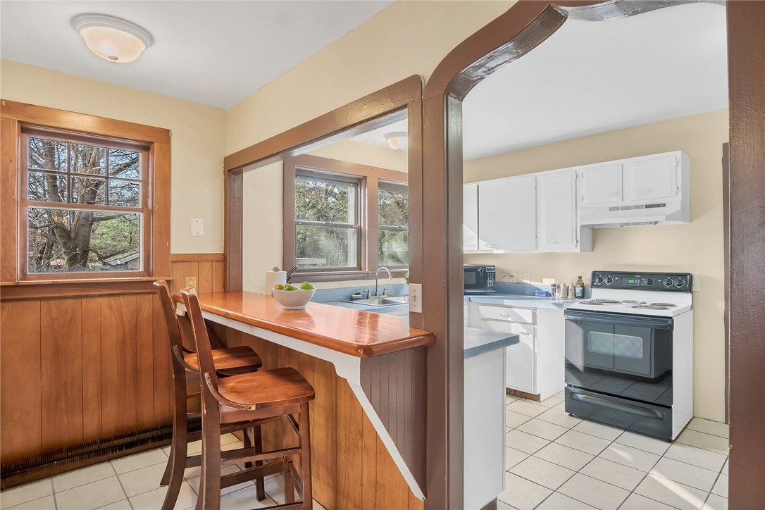 319 Nooseneck Hill Road Exeter, RI 02822 - Photo 17 of 40