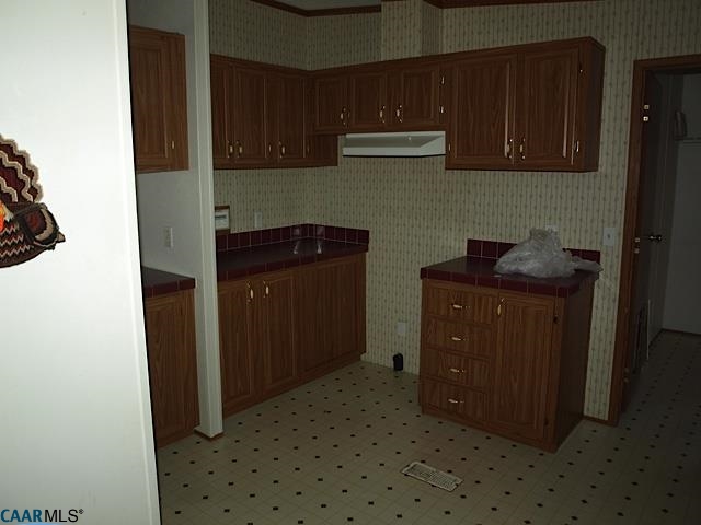 195 Rosney Road Dillwyn, VA 23936 - Photo 10 of 16 Gallery Image 10