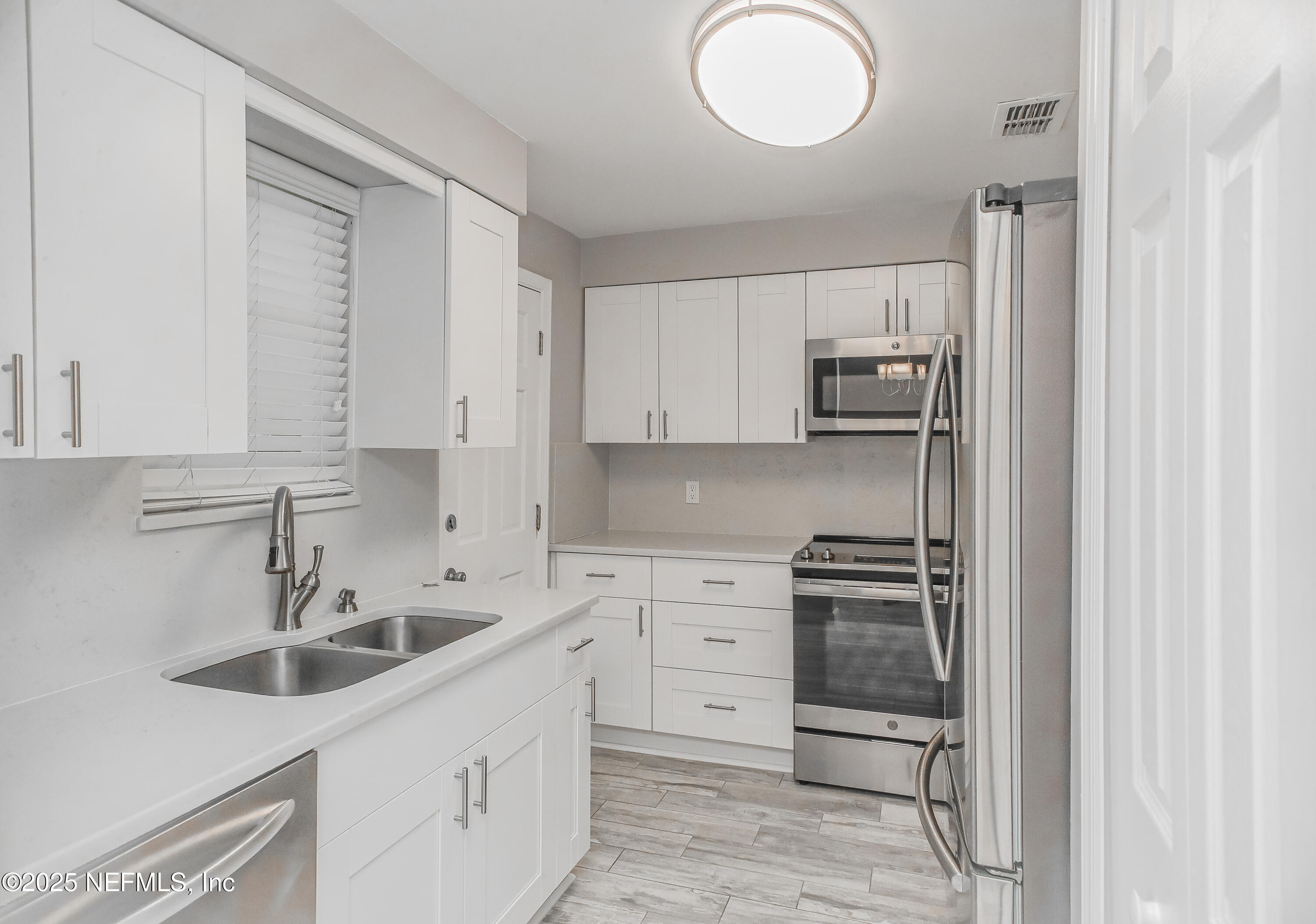 1738 El Prado Road, Unit 5 Jacksonville, FL 32216 - Photo 5 of 20 _RDE7052