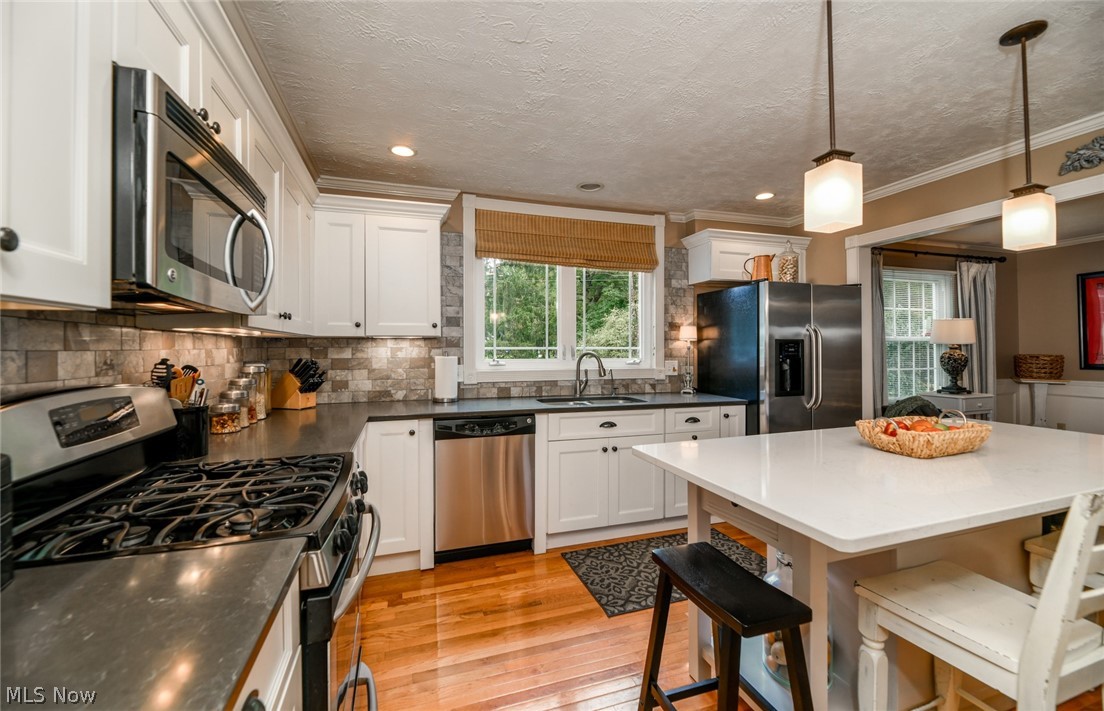 1876 Middleton Road Hudson, OH 44236 - Photo 11 of 34 Gallery Image 11
