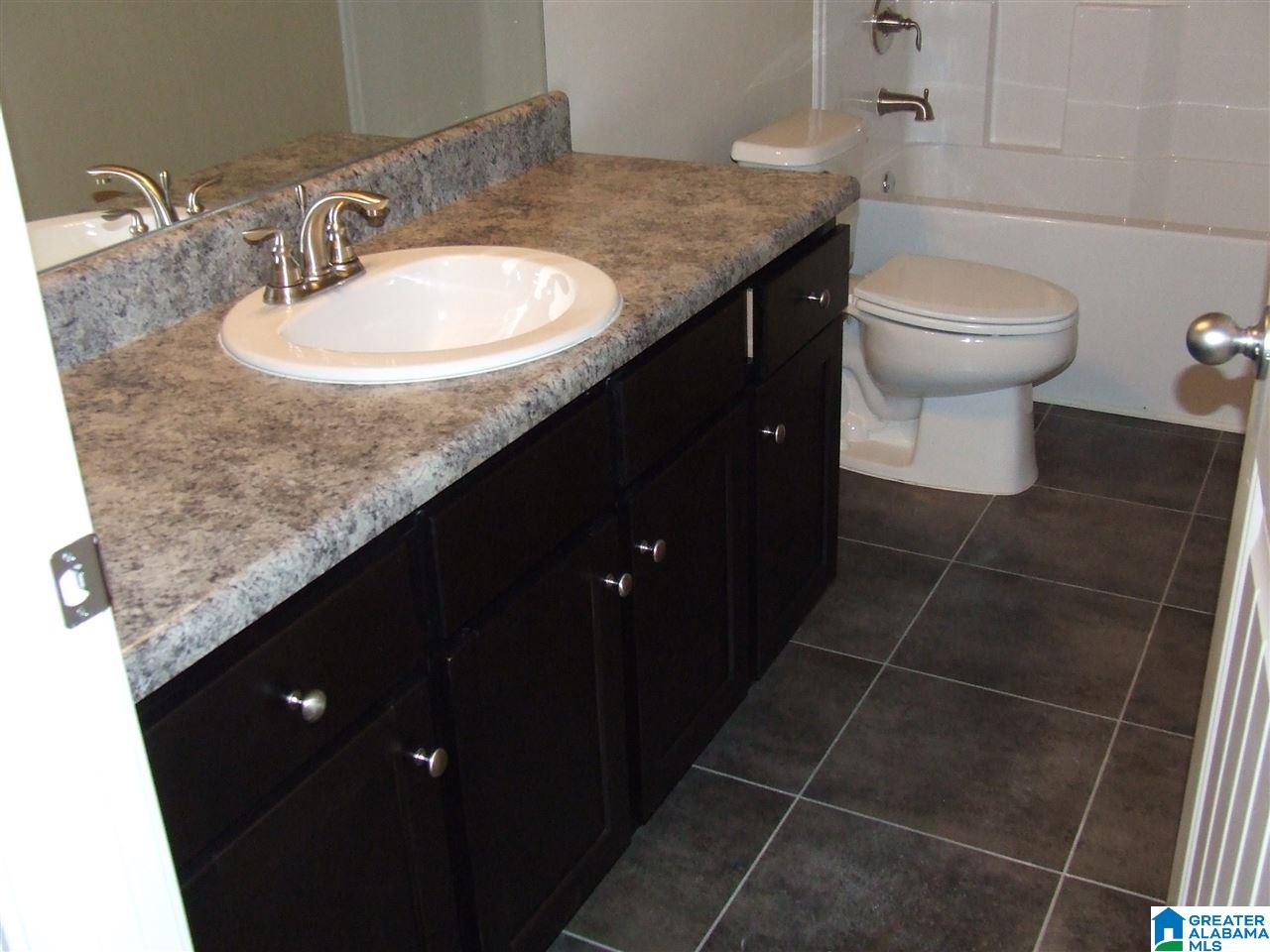 2037 Highview Way Calera, AL 35040 - Photo 16 of 23 Gallery Image 16