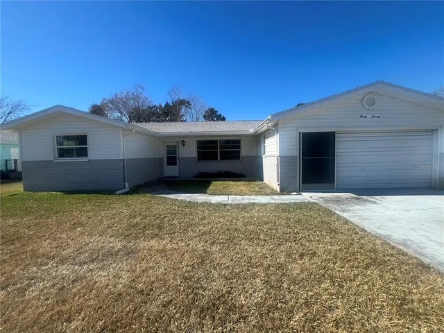 $1,900 | 2070 Oriole Lane, South Daytona, FL 32119