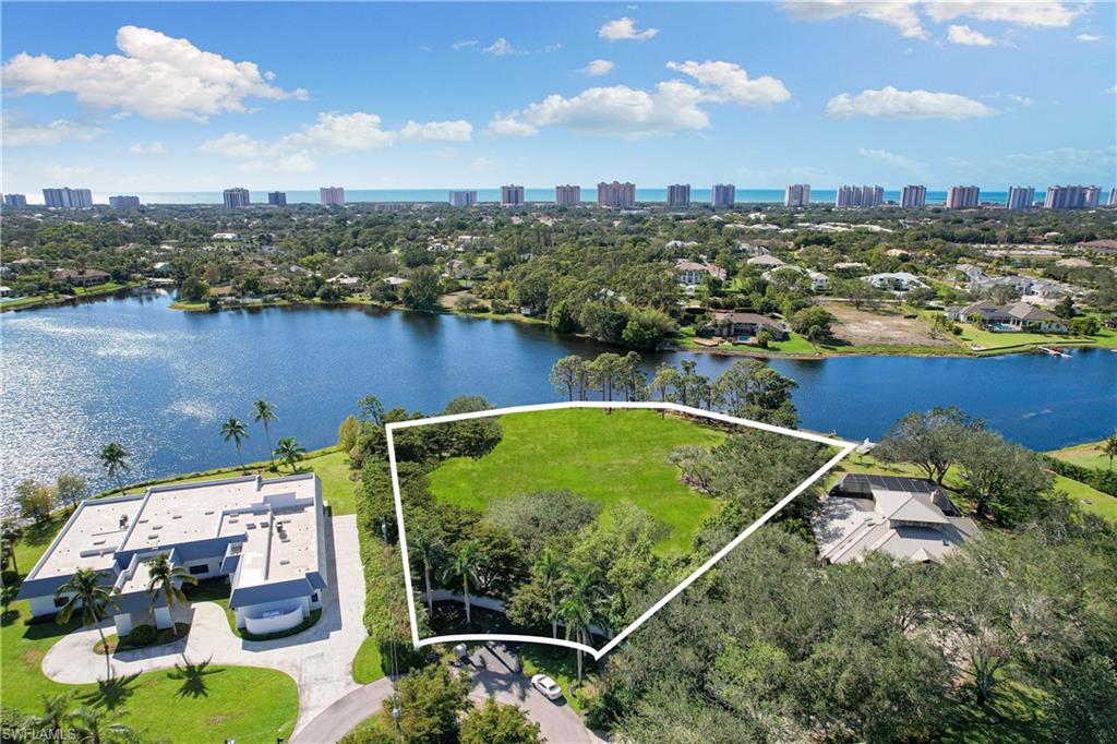 427 Ridge Court Naples, FL 34108 - Photo 44 of 49 an aerial view of a city