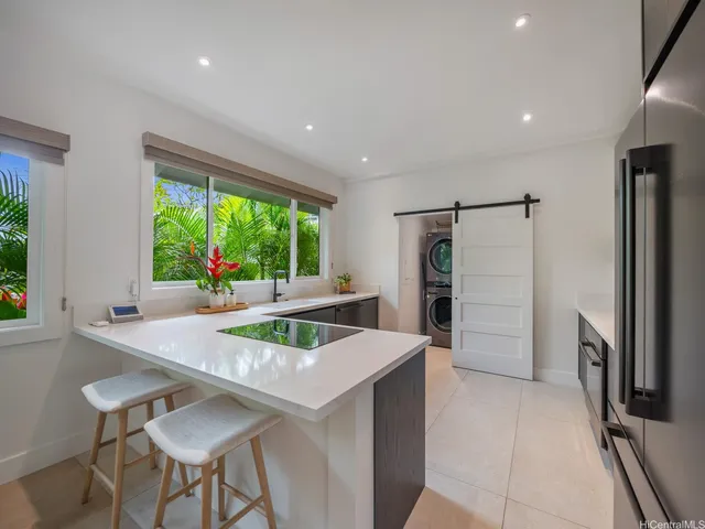 $5,700,000 | 133 Kuailima Drive, Kailua, HI 96734