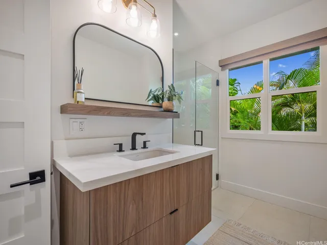 $5,700,000 | 133 Kuailima Drive, Kailua, HI 96734