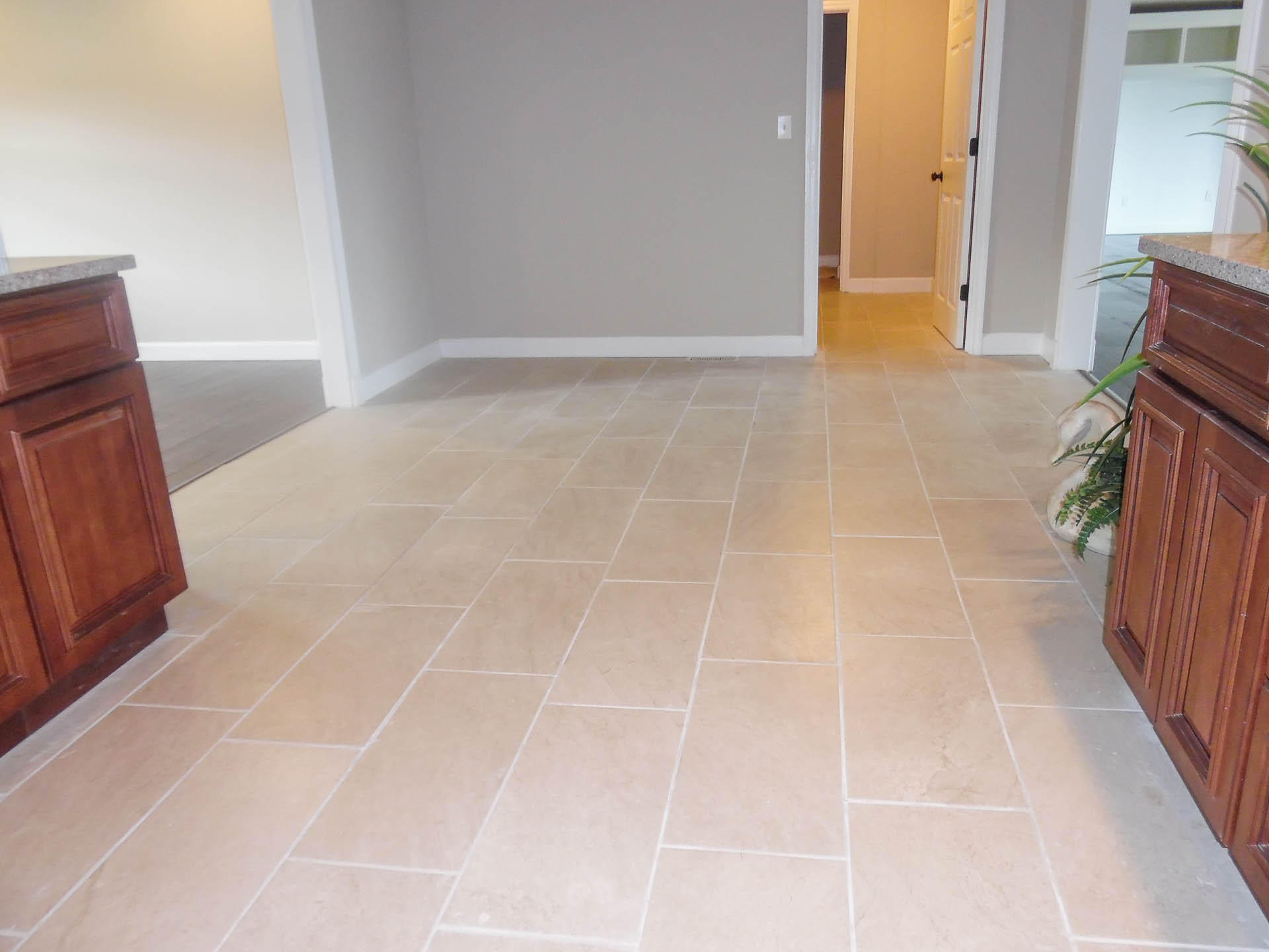 306 South Apache Road Clinton, TN 37716 - Photo 13 of 39 Tile Kitchen Floor