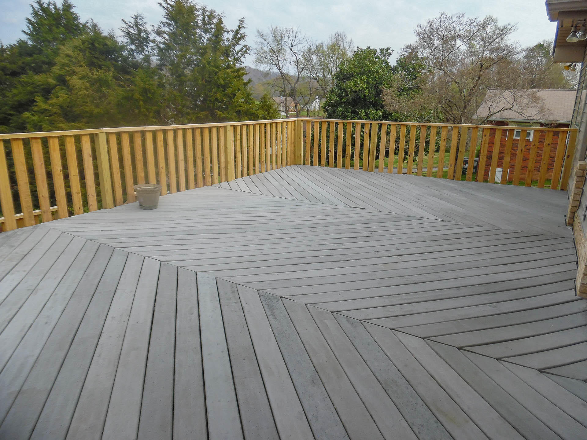 306 South Apache Road Clinton, TN 37716 - Photo 33 of 39 Huge Deck