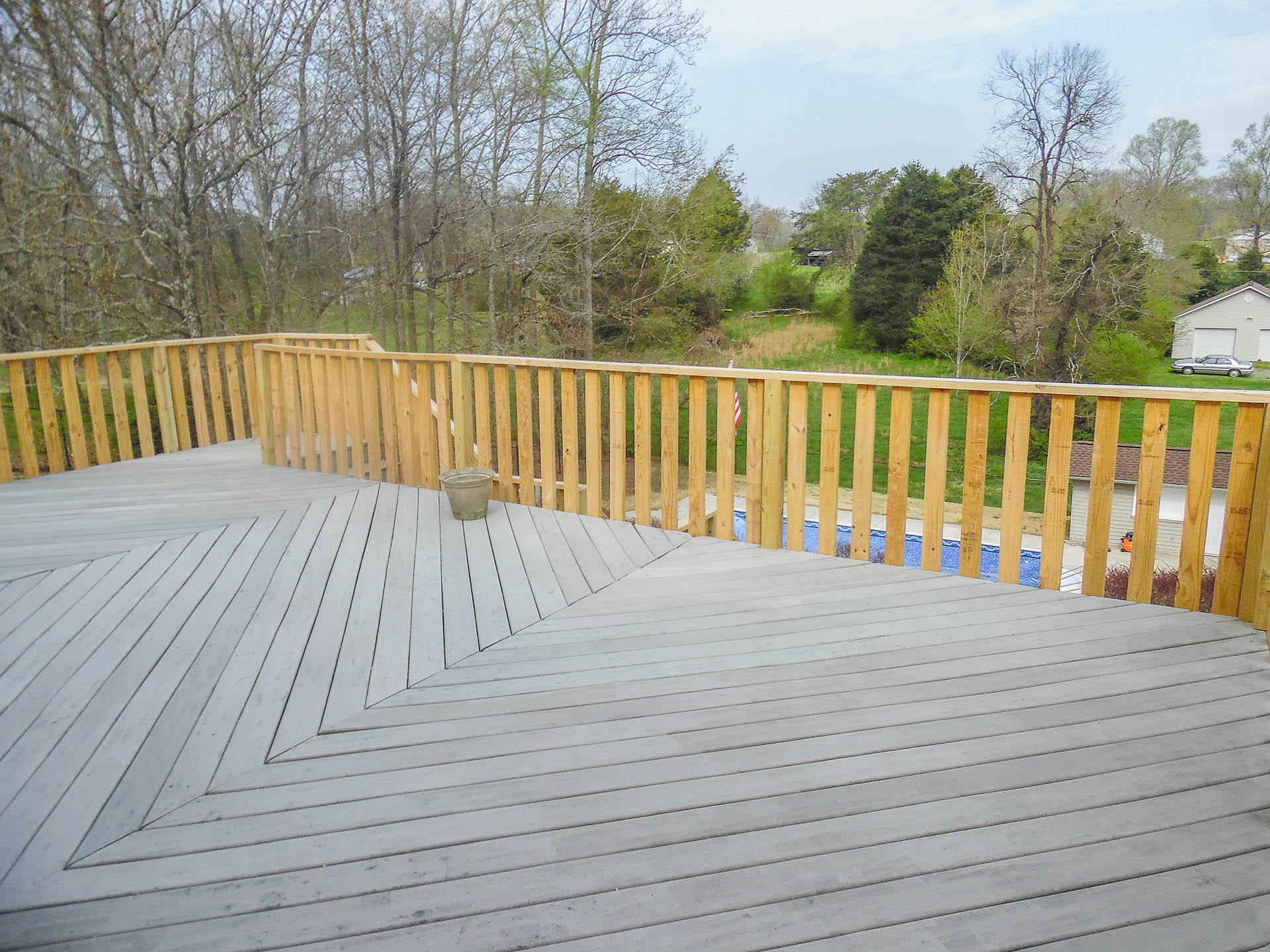 306 South Apache Road Clinton, TN 37716 - Photo 34 of 39 Great for Entertaining