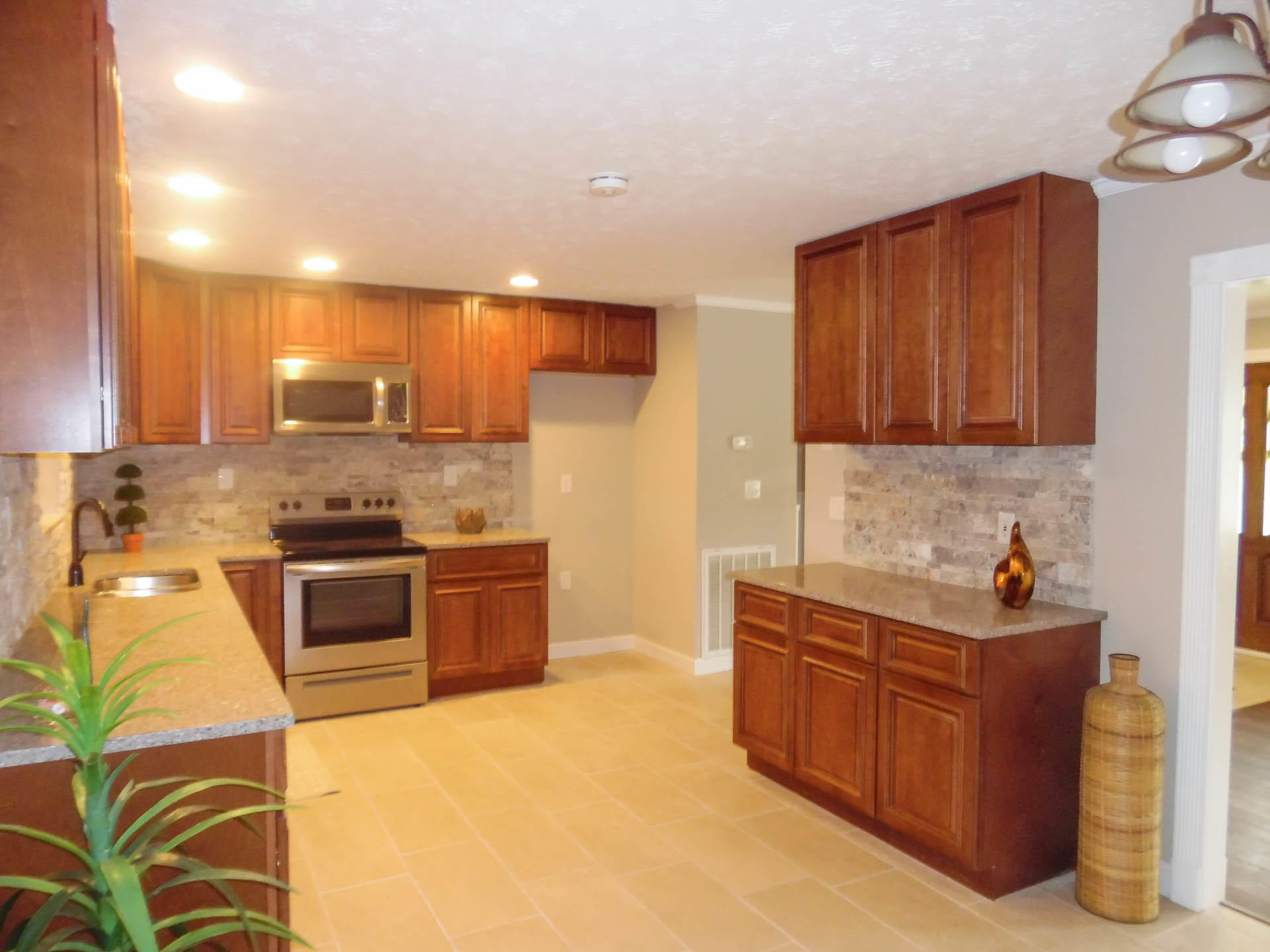 306 South Apache Road Clinton, TN 37716 - Photo 9 of 39 SAM_2884