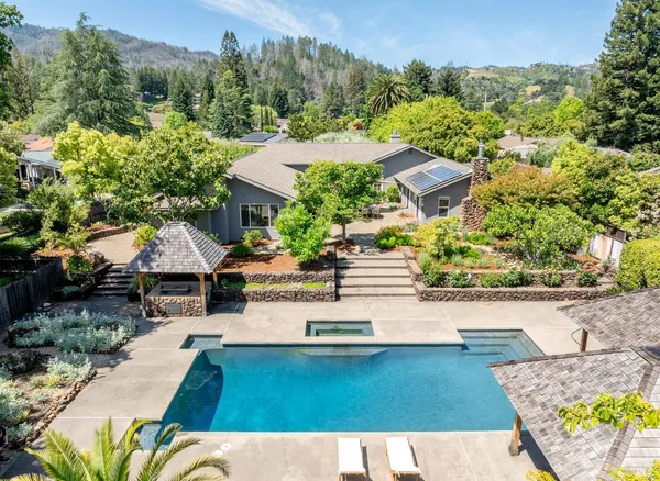 $3,950,000 | 2501 Pinot Way, St. Helena, CA 94574