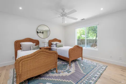 $3,950,000 | 2501 Pinot Way, St. Helena, CA 94574