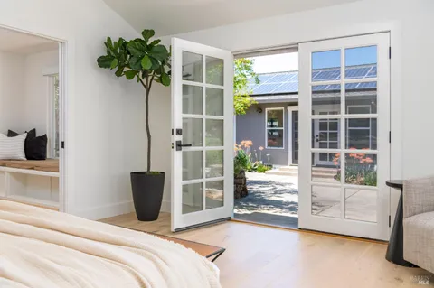 $3,950,000 | 2501 Pinot Way, St. Helena, CA 94574