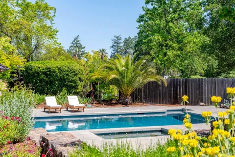 $3,950,000 | 2501 Pinot Way, St. Helena, CA 94574