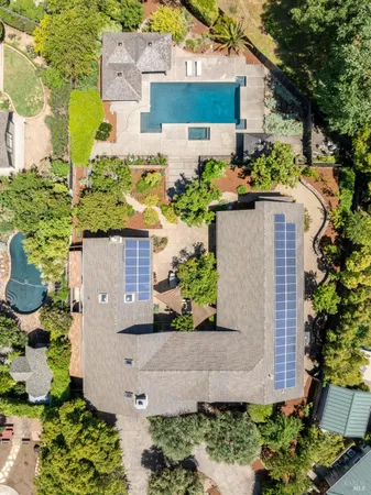$3,950,000 | 2501 Pinot Way, St. Helena, CA 94574