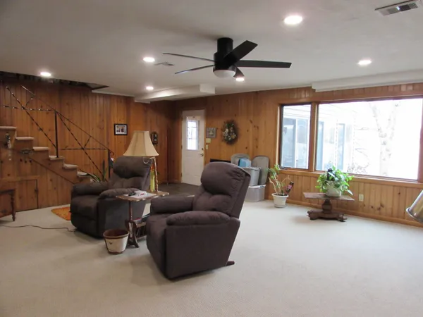 $325,900 | 403 West Amber Lake Drive, Fairmont, MN 56031