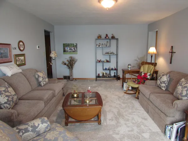 $325,900 | 403 West Amber Lake Drive, Fairmont, MN 56031