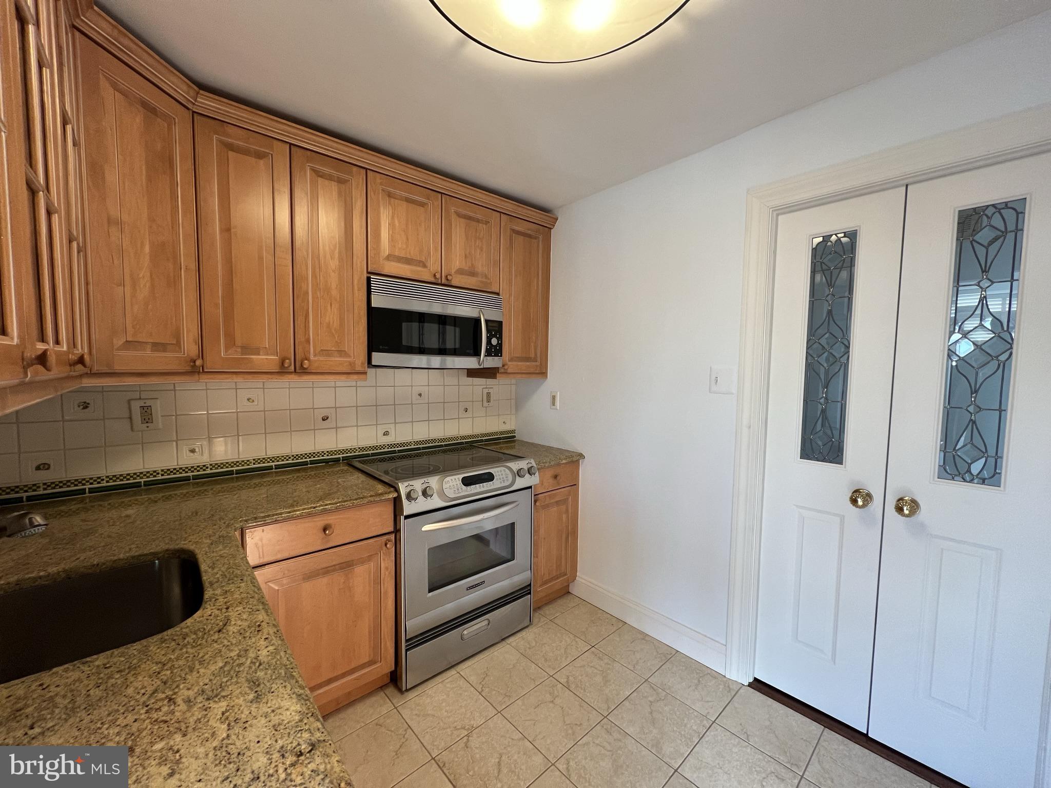 224 West Rittenhouse Square, Unit 2411 Philadelphia, PA 19103 - Photo 6 of 12