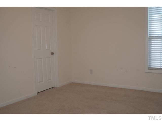 6033 Brambleberry Way Raleigh, NC 27616 - Photo 14 of 20 Gallery Image 14