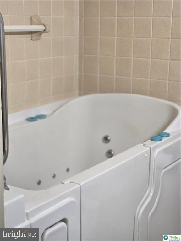 2923 Elm Place Reading, PA 19609 - Photo 9 of 15