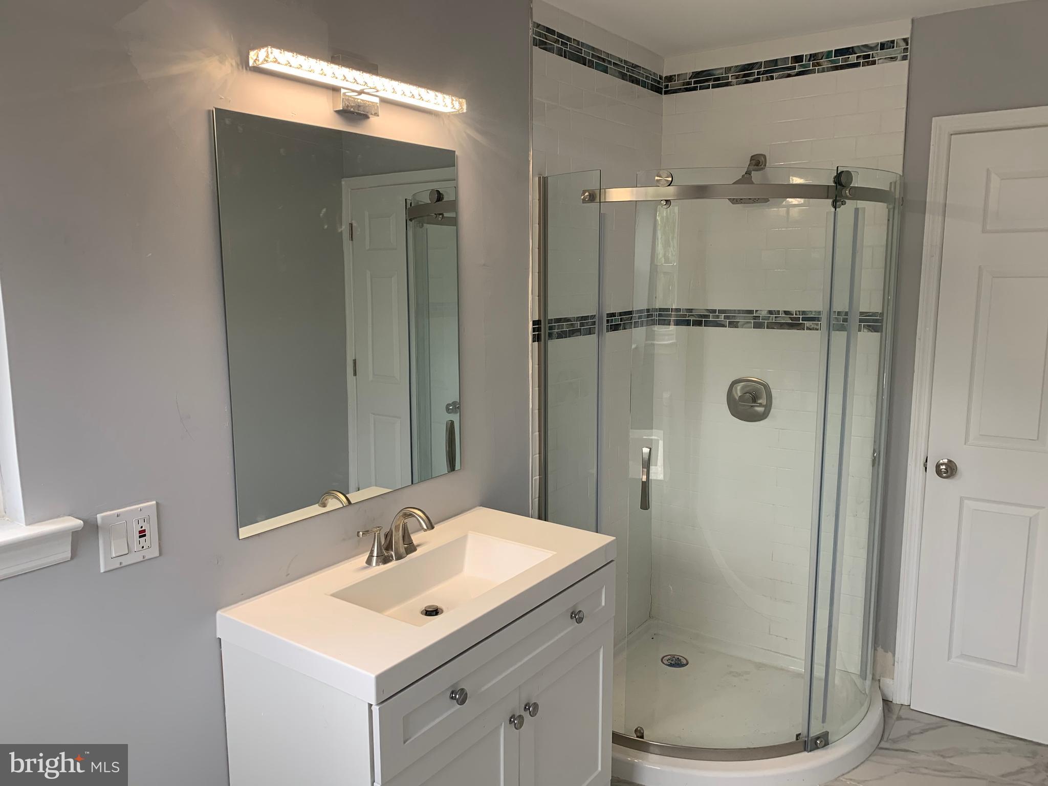 815 North Forklanding Road Maple Shade, NJ 08052 - Photo 14 of 60