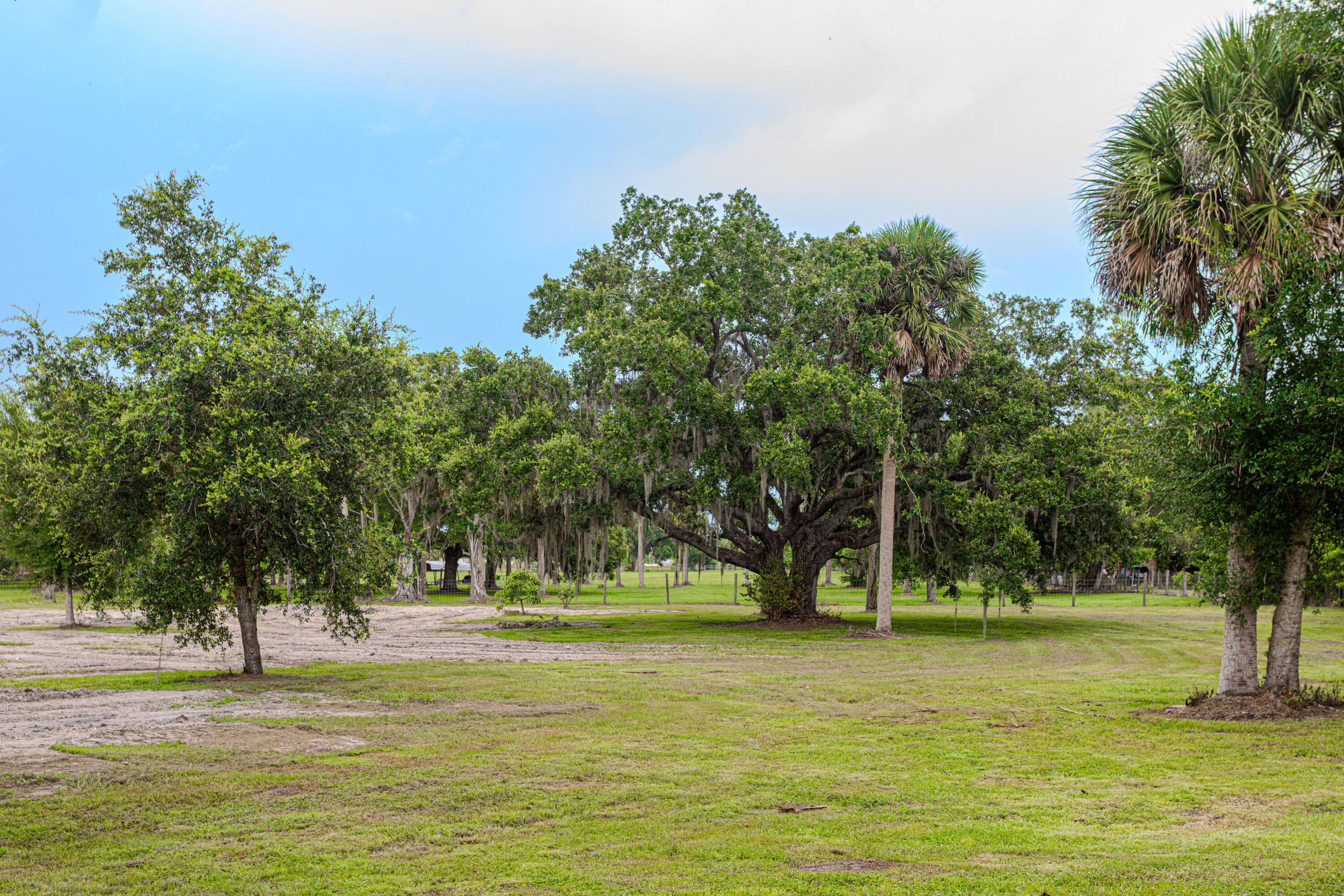 1100 Red Barn Rd N West Moore Haven, FL 33471 - Photo 11 of 24