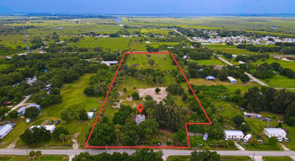 $450,000 | 1100 Red Barn Rd N West, Moore Haven, FL 33471