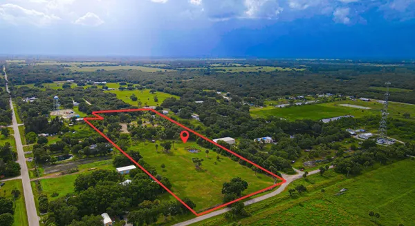 $450,000 | 1100 Red Barn Rd N West, Moore Haven, FL 33471