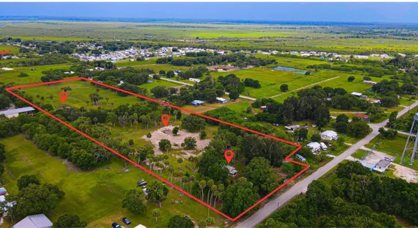$450,000 | 1100 Red Barn Rd N West, Moore Haven, FL 33471