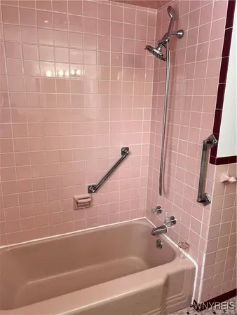 $1,885 | 49 Youngs Road, Amherst, NY 14221