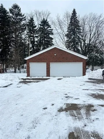 $1,885 | 49 Youngs Road, Amherst, NY 14221