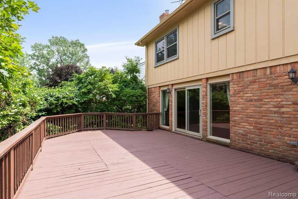 887 Ten Point Drive Rochester, MI 48309 - Photo 36 of 39