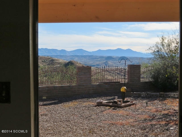 1255 Avenida Gloriosa Rio Rico, AZ 85648 - Photo 20 of 33 a view of a backyard with a tub
