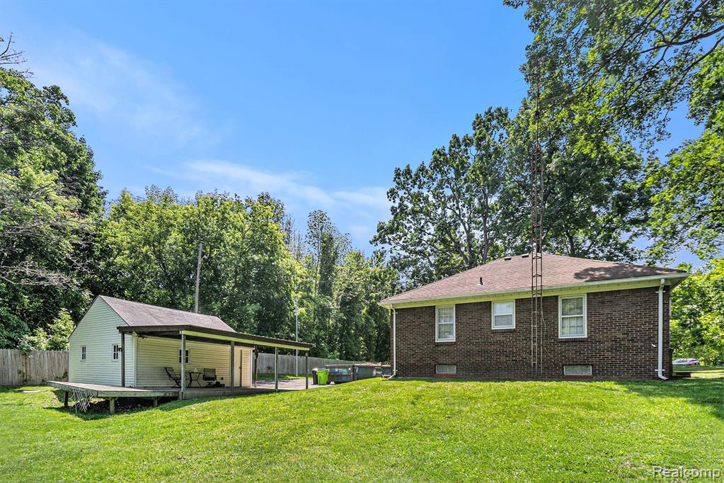 3382 West Silver Lake Road Fenton, MI 48430 - Photo 6 of 13