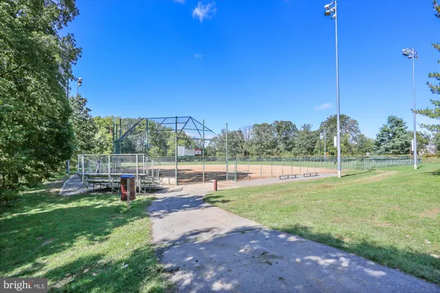 $965,000 | 11519 Elk Horn Drive, Clarksburg, MD 20871