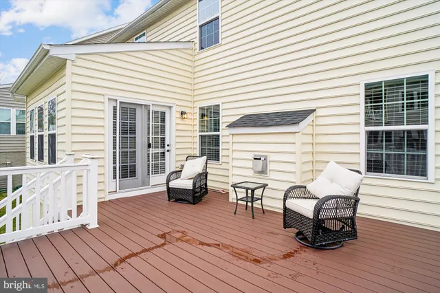 a view of a cars parked in front of a house