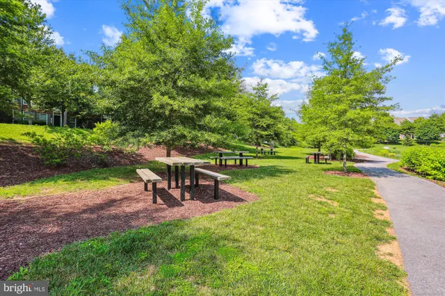 $965,000 | 11519 Elk Horn Drive, Clarksburg, MD 20871