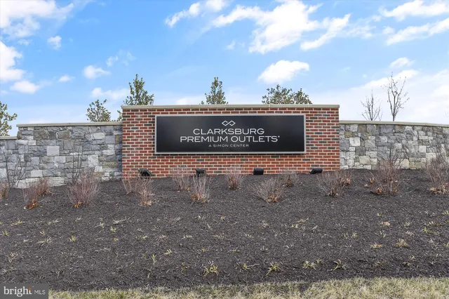 $965,000 | 11519 Elk Horn Drive, Clarksburg, MD 20871