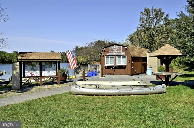 $965,000 | 11519 Elk Horn Drive, Clarksburg, MD 20871