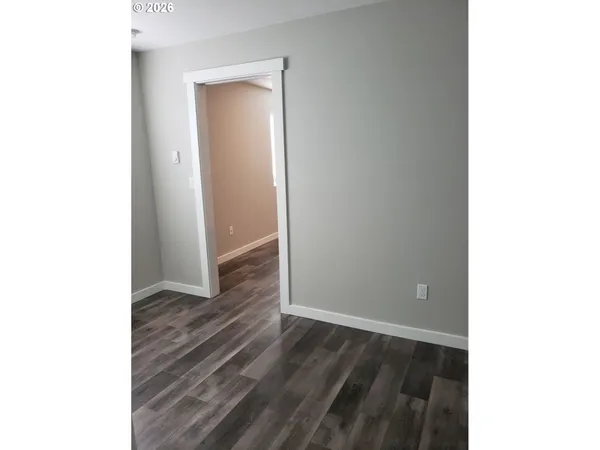 $1,460,000 | 612 Northeast Santiam Boulevard, Mill City, OR 97360