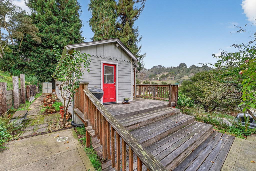 885 Larkin Valley Road Watsonville, CA 95076 - Photo 23 of 35