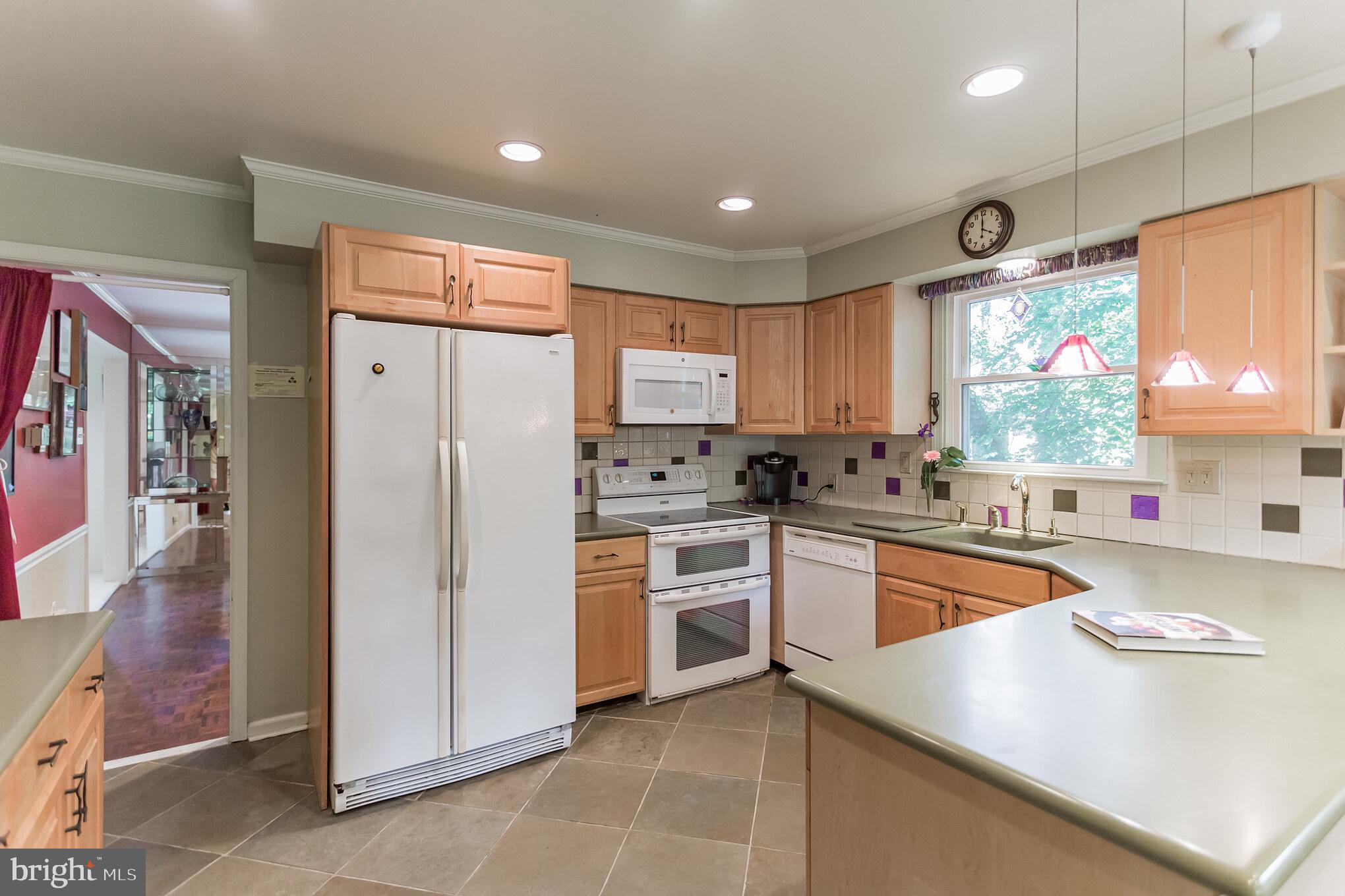 408 Penn Road Wynnewood, PA 19096 - Photo 7 of 34