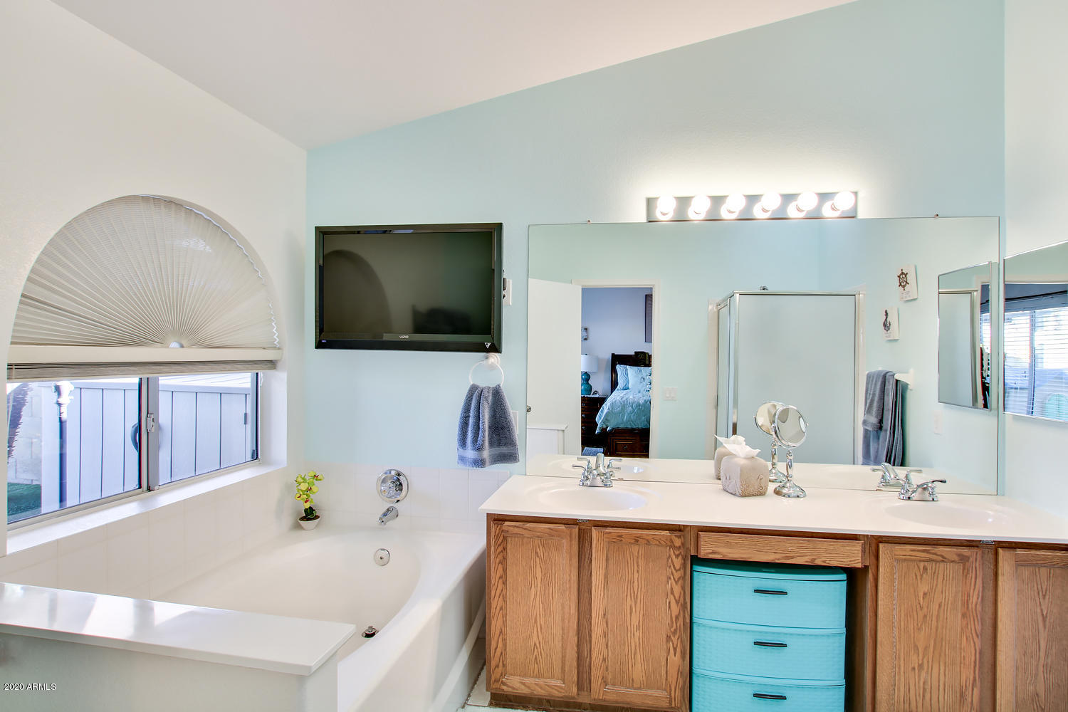 110 West Marco Polo Road Phoenix, AZ 85027 - Photo 13 of 23 Master Bathroom