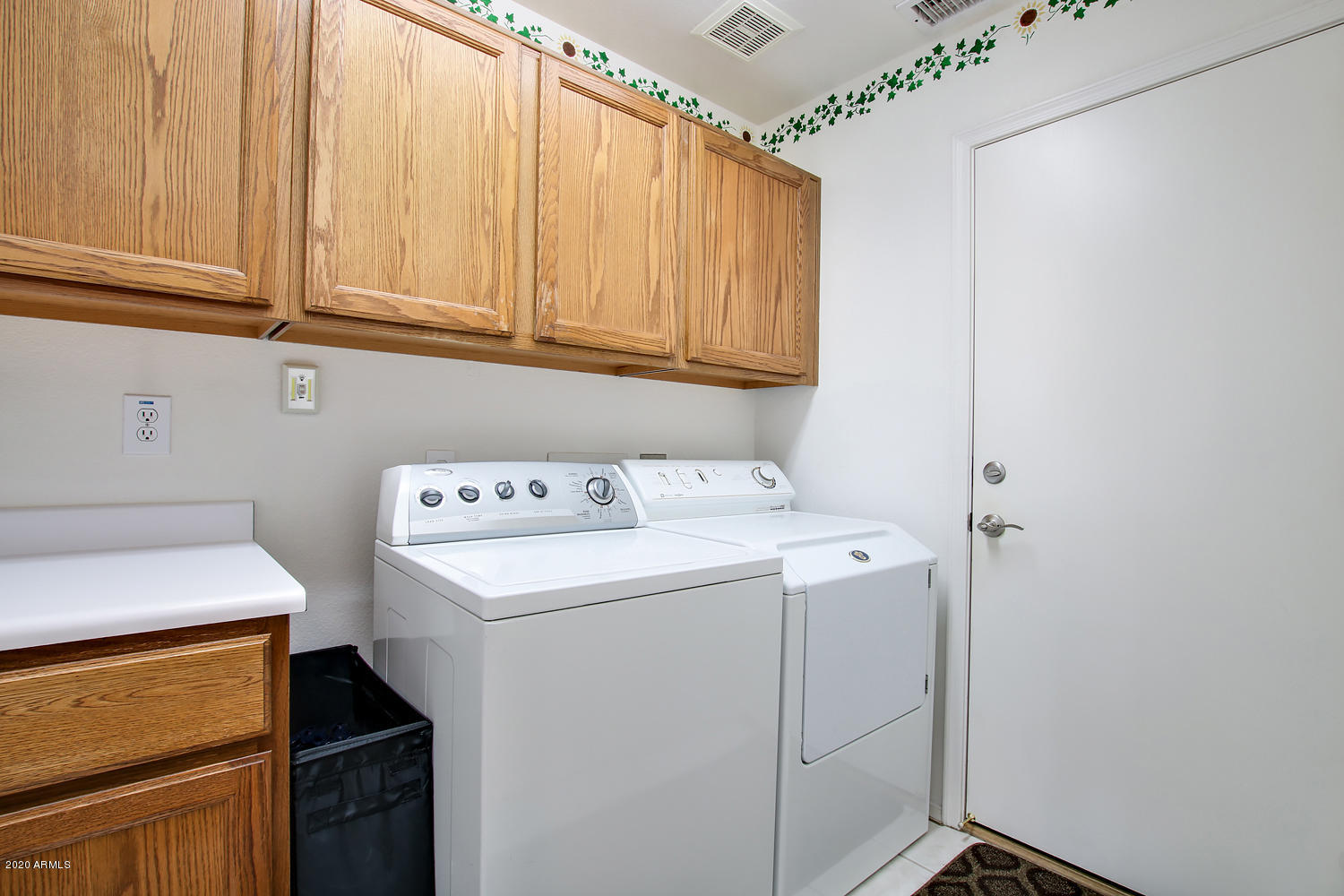 110 West Marco Polo Road Phoenix, AZ 85027 - Photo 17 of 23 Laundry