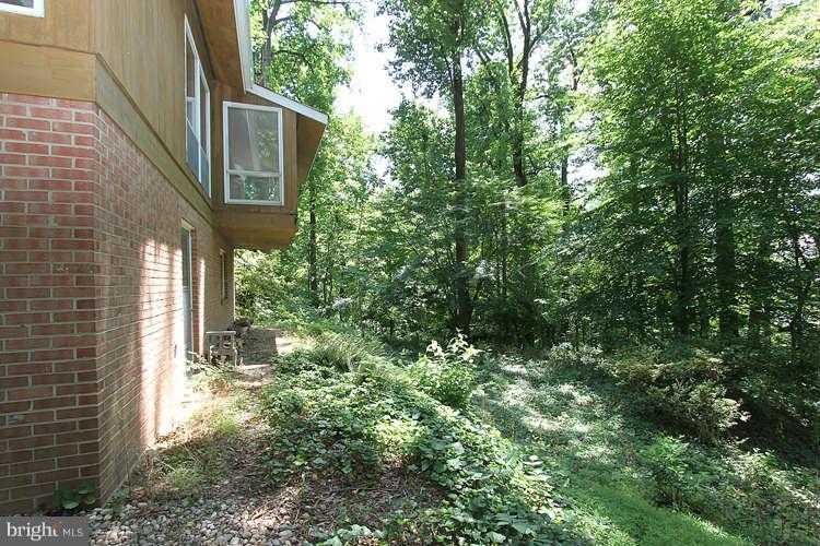 5423 Mohican Road Bethesda, MD 20816 - Photo 20 of 21 Exterior (General)