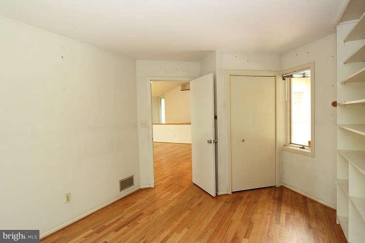 5423 Mohican Road Bethesda, MD 20816 - Photo 8 of 21 Bedroom